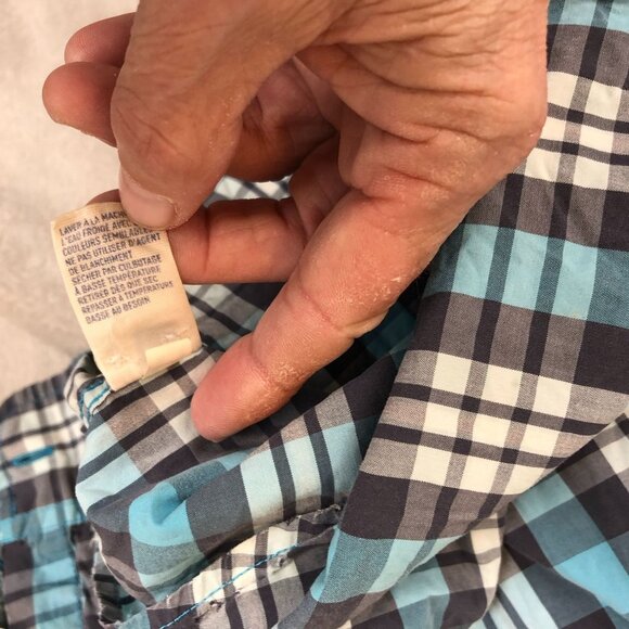 American Eagle Outfitters Mens Button Down Shirt Medium Blue Plaid Long Sleeves - Picture 9 of 11